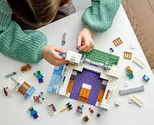 LEGO Latarka Figurka 21186 - Figurki dla dzieci - miniaturka - grafika 12